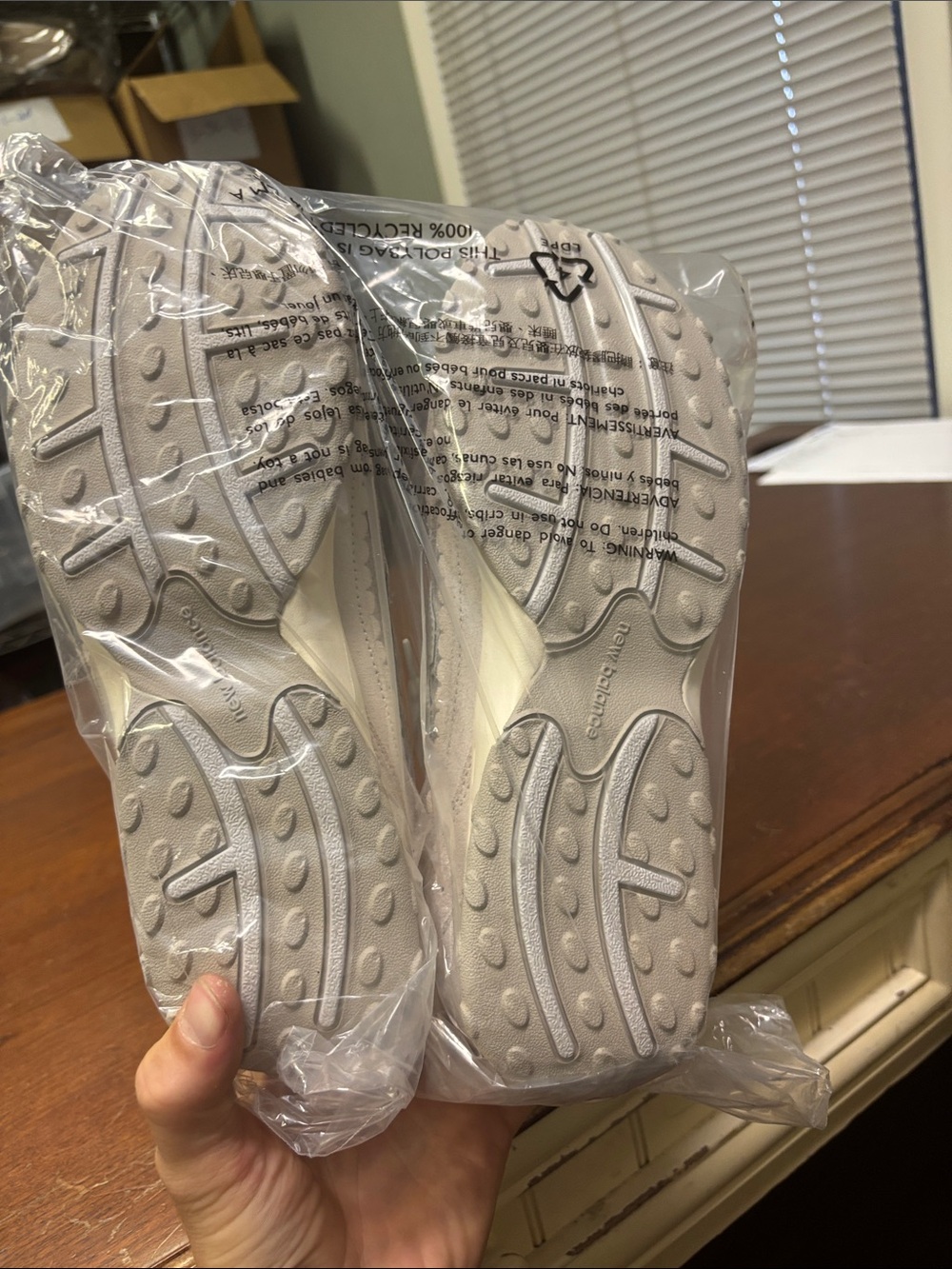 Madewell New Balance® 204L Sneakers NY947 - Picture 3 of 4